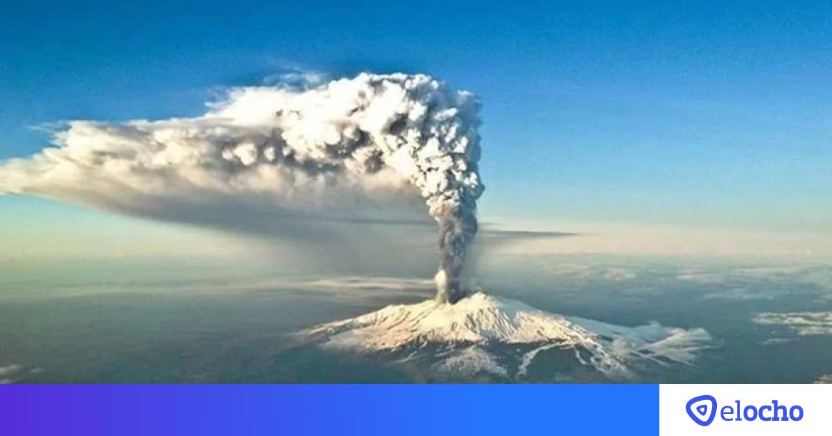 El Volc N Etna Entr En Erupci N Y Gener Una Nube De Ceniza Sobre