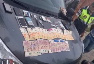 La Policía secuestró 13 “bochitas” de cocaína y detuvo a un hombre