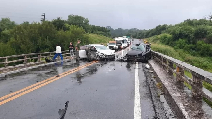 Brutal choque en el puente del río Tapia, murió un hombre