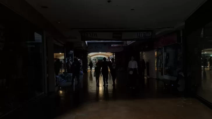 Masivo corte de energía afecta a tres provincias del NOA