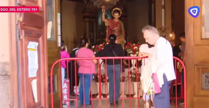 Largas filas en Corazón de María para honrar a San Expedito