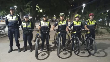 Barrio Norte: menores desechan armas blancas y marihuana ante la presencia policial