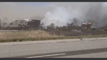 Al menos seis muertos y más de 30 heridos en un choque múltiple por una tormenta de polvo en Estados Unidos