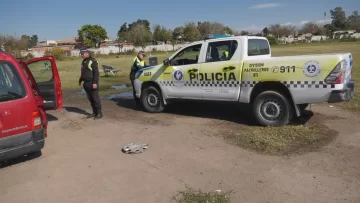 Fuerzas policiales recuperan una camioneta robada en tiempo récord