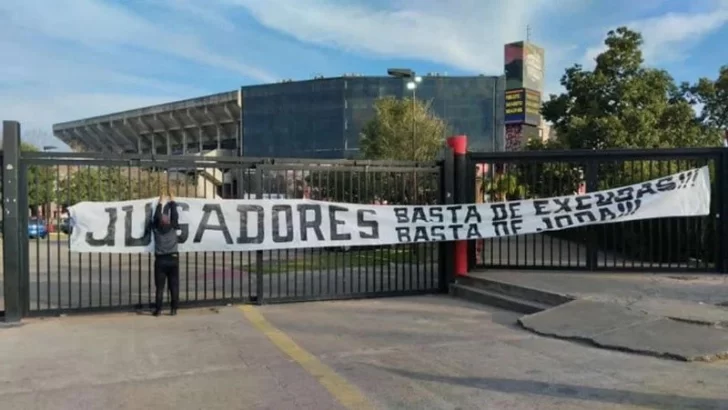 colon_bandera_amenaza_crop1690834221074.jpg_674070907-728x410