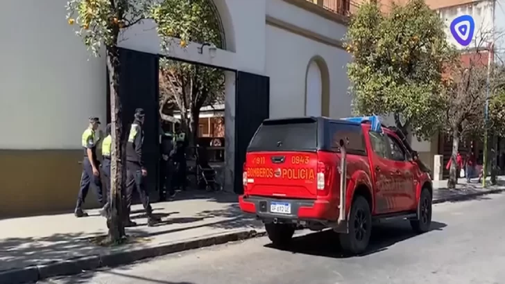 Amenazas de bomba: Un colegio céntrico de Tucumán podría expulsar a dos alumnos involucrados