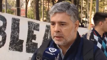 Docentes Independientes se hicieron presentes en Plaza Independencia: “Queremos un salario digno”