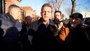 Votó el precandidato a presidente Sergio Massa