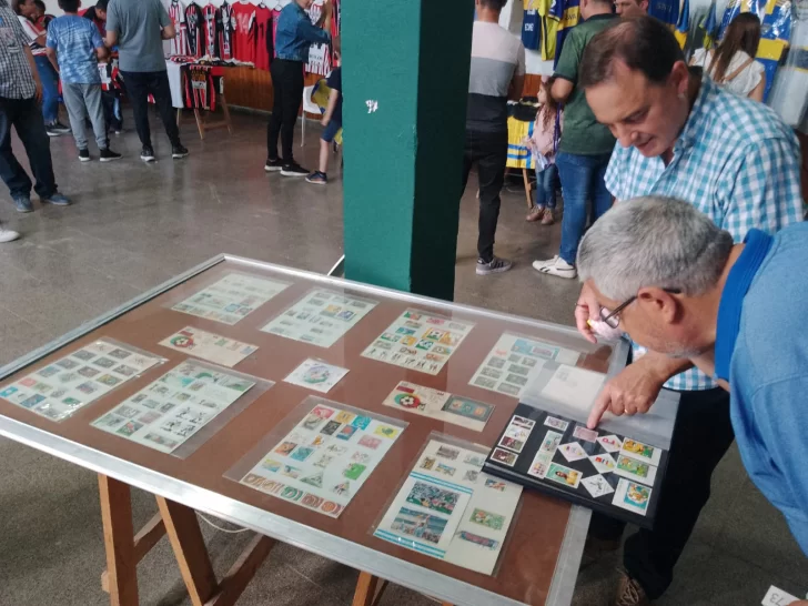 Realizarán la tercera muestra solidaria de coleccionismo y camisetas de fútbol