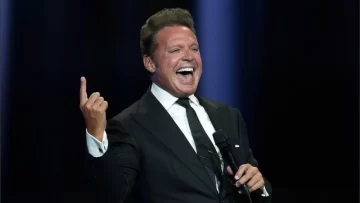 ¡Luis Miguel me dijo que sí!: una mujer le propuso casamiento al cantante en uno de sus shows