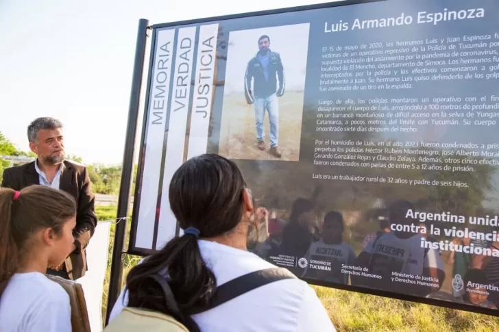 El Gobierno nacional colocó en Tucumán carteles por casos de violencia institucional