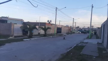 Un menor recibió dos tiros en el Manantial Sur