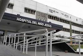 Un menor de dos años se encuentra en el Hospital de Niños tras caer en una pileta