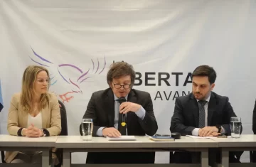 Javier Milei le respondió a Alberto Fernández a través de una conferencia de prensa