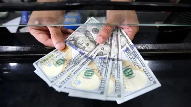 El dólar blue alcanzó nuevo record en el mercado paralelo