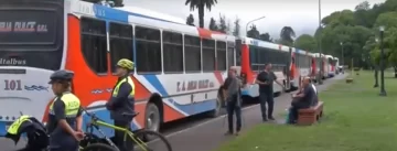 Varios pasajeros quedaron varados por un paro en una línea de ómnibus