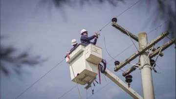 Emergencia eléctrica hasta fin de 2024 y revisión tarifaria por decreto de necesidad y urgencia