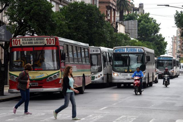 Por obras de repavimentación, diez líneas de colectivos modifican su recorrido