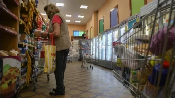 Analistas privados prevén que la inflación se ubicará por debajo del 20% en febrero