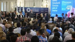 Firmaron un convenio para que los estudiantes del interior viajen gratis en colectivo