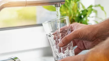 Estudios garantizan que el agua de dos barrios de la Capital es potable