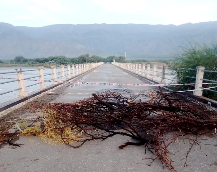 Habilitaron el puente que une Amaicha con Colalao del Valle