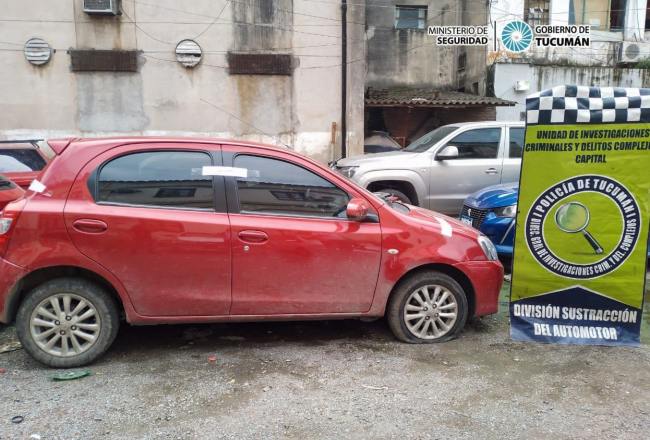 Recuperan el auto robado en Ejército del Norte y Santa Fe y aprehenden al ladrón