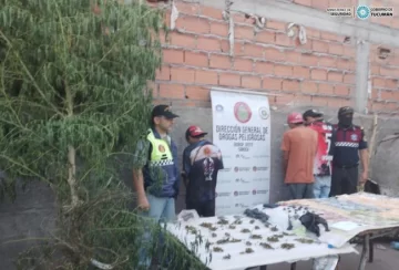 Famaillá: la policía secuestró droga y aprehendió a tres personas luego de la denuncia de los vecinos