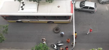 En pleno recorrido un colectivo perdió una de sus ruedas