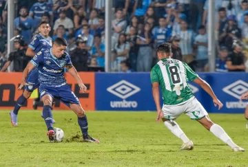 Debut amargo para Sava: Atlético Tucumán cayó 3-0 ante Banfield y se hunde en la tabla de descenso