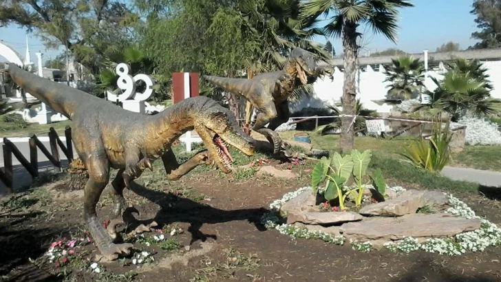 Todas las curiosidades del Parque Jurásico de Famaillá