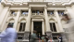 El Banco Central bajó las tasas del 60 al 50%