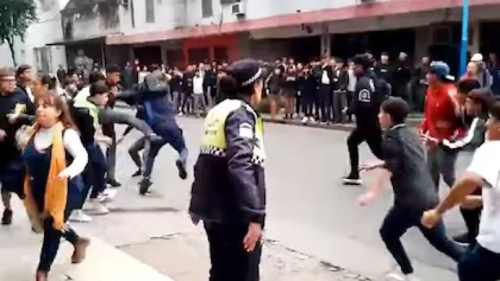 Habló la madre de un alumno tras la brutal pelea entre dos colegios de Tucumán: “mi hijo está bajo tratamiento psicológico”