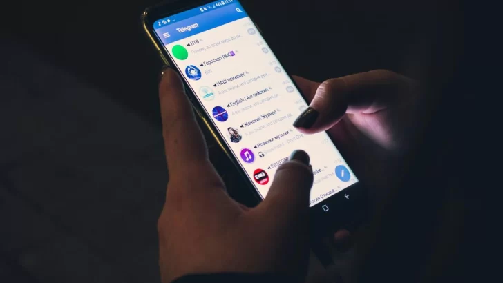 Descubren un grupo de Telegram integrado por tucumanos donde se comercializan contenidos sexuales