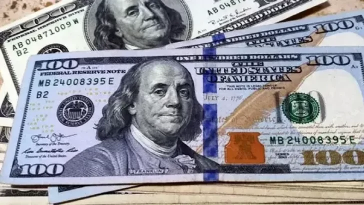 El dólar “blue” avanzó cinco unidades y finalizó a $1.280
