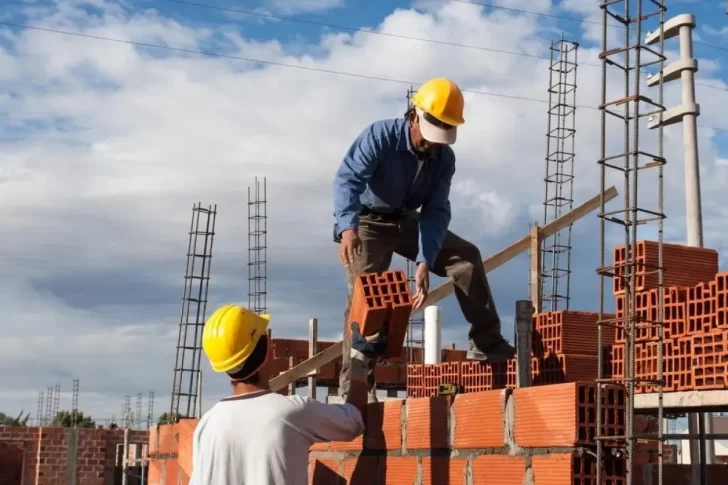 La actividad de la construcción se contrajo un 42,2% en marzo