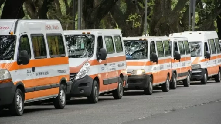 Transportistas escolares de Tucumán reclaman por los carriles exclusivos para colectivos