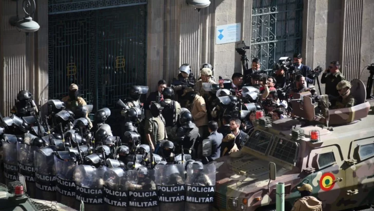 El presidente Luis Arce denunció un posible levantamiento militar