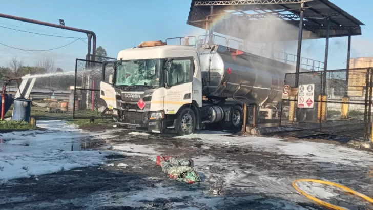 La explosión de un camión en el Ingenio La Corona dejó tres personas heridas