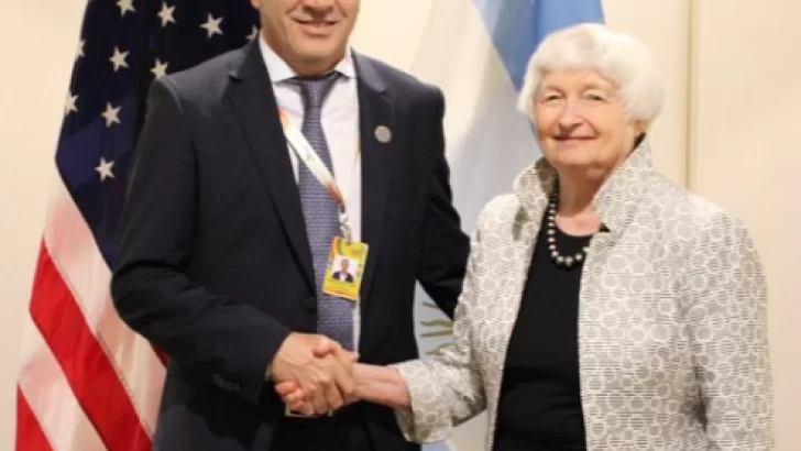 Caputo se reunió con la secretaria del Tesoro en busca del apoyo de los EEUU para la negociación con el FMI