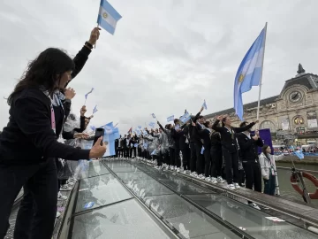 Así fue el ingreso de la delegación de Argentina en la ceremonia de apertura de los Juegos Olímpicos de París 2024
