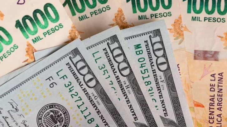 El dólar blue subió otros veinte pesos en el incio de la semana