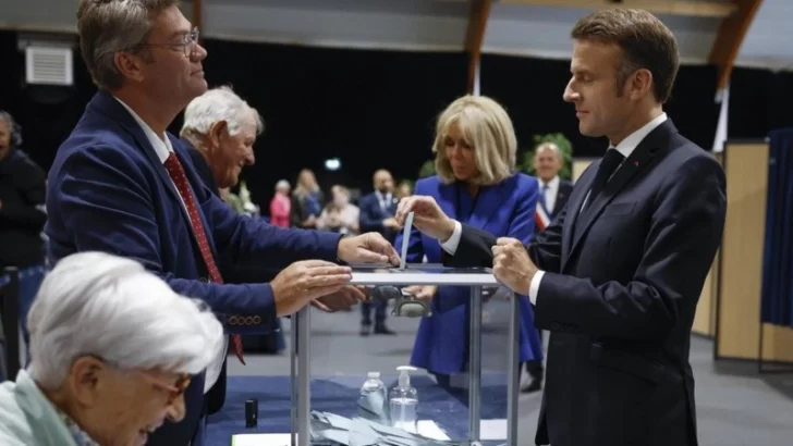 Francia: alta participación en la segunda vuelta de las elecciones legislativas