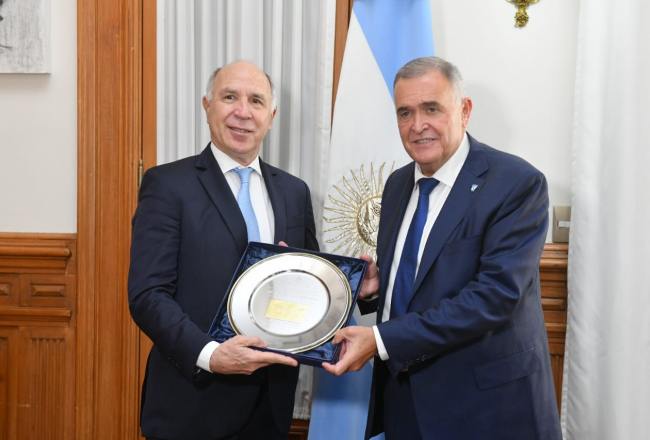 Jaldo recibió a Ricardo Lorenzetti en su visita a Tucumán