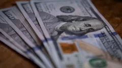 El dólar blue volvió a repuntar y cerró la semana al borde de los $1.400