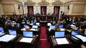 Tras el escándalo, senadores quieren retrotraer el último aumento que llevaba el sueldo a 9 millones de pesos