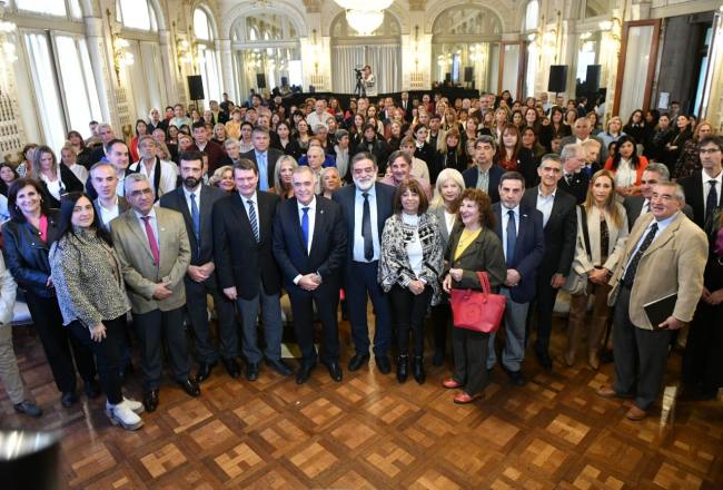 La Provincia abonará incentivo y conectividad a docentes de establecimientos privados