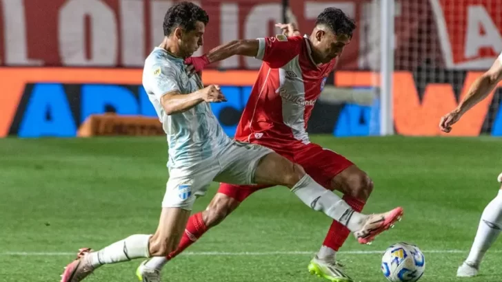 Atlético Tucumán igualó 0-0 con Argentinos en La Paternal