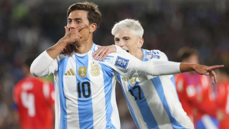 La Selección goleó 3-0 a Chile en El Monumental