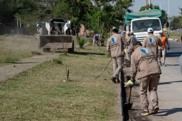 La Municipalidad realiza un operativo de limpieza y mantenimiento en San Cayetano